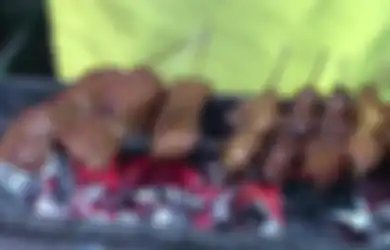 Mudik Lebaran di Solo? Jangan Lupa Mampir ke Sate Kere Yu Rebi yang Dibacem Tiga Kali