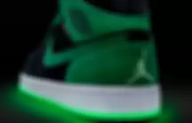 Nike Rilis Sneakers Baru Kolaborasi dengan Xbox dalam Air Jordan 1 Mid
