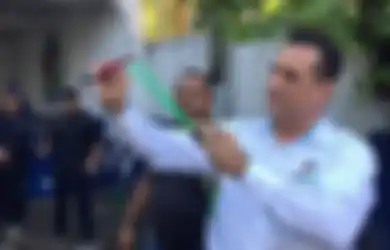 Senjatanya Diambil, Polisi di Meksiko Ini Diberi Ketapel dan Batu Sebagai Gantinya, Ini Alasannya