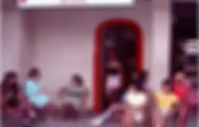 (Foto) 12 Foto Ini Menunjukkan Kehidupan Prostitusi Selama Perang Vietnam Tahun 1960-1970