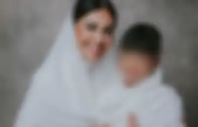Hati-hati! Demam Adalah 1 dari 6 Gejala Awal Leukemia Seperti yang Diderita Anak Denada