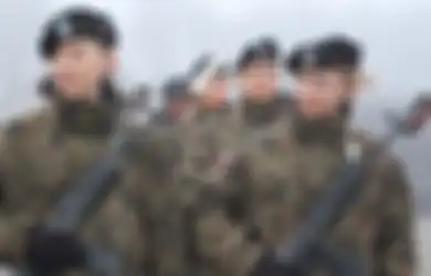 Khawatir  Diserbu Pasukan Rusia Yang Dikenal Ganas Para Wanita Polandia pun Sibuk Berlatih Perang