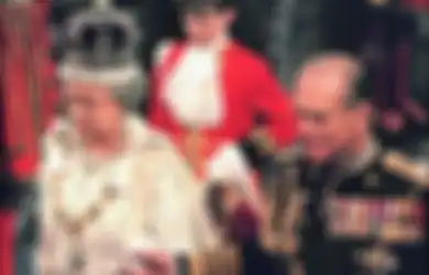 Sering Absen Temani Ratu Elizabeth II Akhir-akhir Ini: Apa yang Terjadi Jika Pangeran Philip Meninggal?