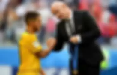 Eden Hazard dan Presiden FIFA
