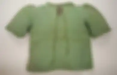 Berkat Sweater Sederhana Ini, Gadis Cilik Ini Selamat dari Holocaust