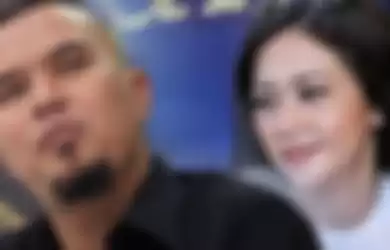 Ahmad Dhani mengakui bahwa cinta pertamanya bukan Maia Estianty