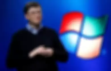 Microsoft co-founder and chairman Bill Gates announces the launch of the Microsoft Windows Vista ope