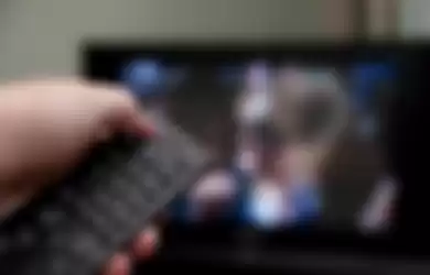 Siapa Sangka Segini Jarak Aman Menonton TV yang Jarang Diketahui, Pecinta Netflix Mesti Tahu!