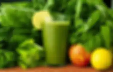 Yuk Bersihkan Racun dalam Tubuh dengan Minum Campuran Bayam, Wortel, dan Lemon di Pagi Hari Saat Perut Kosong!