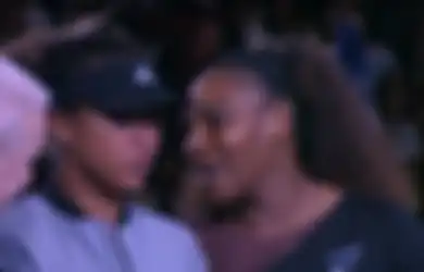Naomi Osaka Ungkap Apa yang Dikatakan Serena Williams Saat Penonton Mencemoohnya