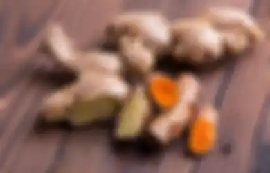 Nggak Bakal Nyesel, Coba Rebus Kunyit dan Jahe Lalu Minum Airnya, Khasiatnya Bisa Berikan Perlindungan Tubuh dari Penyakit Mematikan Ini