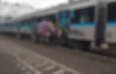 Gerbong MRT dicoret-coret oleh pihak nggak bertanggung jawab