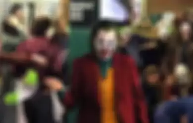 Joaquin Phoenix sebagai Joker