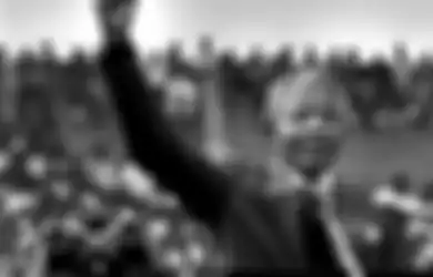 Nelson Mandela: Dibebaskan dari Penjara Setelah Sebelumnya Ditempatkan di Tahanan Berkolam Renang