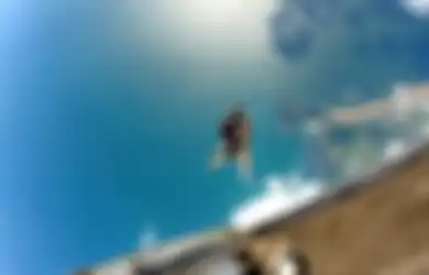 Terpisah dari Muridnya Saat Lakukan Skydiving dan Tanpa Parasut, Instruktur Skydiving Ini Tewas