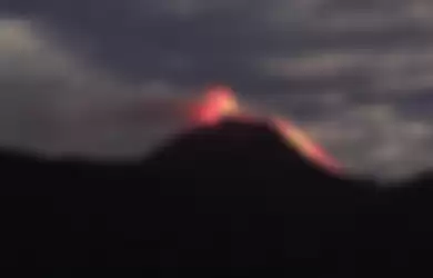 Gunung Soputan Meletus, Keluarkan Abu Vulkanik Setinggi 4  km