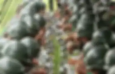 Cara Makan Siang Anggota TNI: Sendok yang Menghampiri Mulut, Jangan Seperti Bebek!