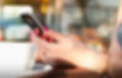 Akses HP Suaminya Tanpa Izin, Wanita ini Dipenjarakan 3 Bulan