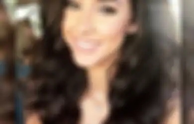CCTV: Model Cantik Ditembak Orang Misterius dan Menyebabkan Terjadinya Tabrakan Beruntun