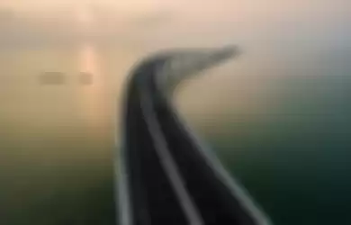 Jembatan laut terpanjang di China