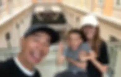 Jordan Chan: Aktor Legendaris China yang Dulu Hidup Miskin Sampai Tega Jual Saudaranya Sendiri Demi Sesuap Nasi