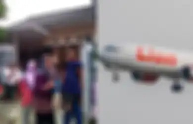 Yakin Suaminya Masih Hidup, Istri Korban Pesawat Lion Air JT 610 Belum Ingin Memasang Bendera Kuning