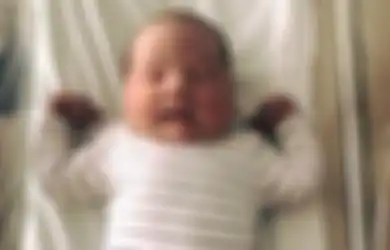 Wanita Ini Lahirkan Bayi Seberat 5,75 Kg Tanpa Obat Penghilang Rasa Sakit Sama Sekali