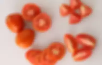 Tak banyak yang tahu, ternyata begini cara menyimpan tomat agar segar tahan lama!