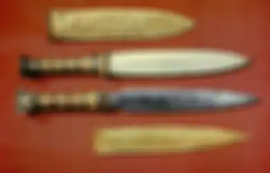 Indahnya! Terungkap Misteri Belati yang Indah Milik Firaun Tutankhamun yang Ditemukan dalam Muminya, Gagangnya Terbuat dari Emas Berbutir dengan Hiasan Batu Kristal, Namun Tidak Dibuat di Mesir