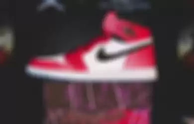 Sneakers Air Jordan 1 x Spider-Man: Into the Spider-Verse