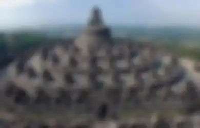 Jam Raksasa Candi Borobudur Ungkap Bahwa Matahari Tak Selalu Terbit di Timur, Ini Penjelasannya