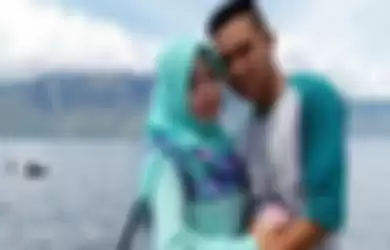 dua sejoli, Hasyim Prasetya dan Devi ketika pacaran 