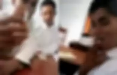 Ini Fakta dari Video Pelajar Merokok di Depan Ibu Guru yang Mengajar dalam Kelas