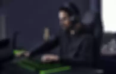 Razer perlihatkan demo konsep gaming Hypersense, yaitu bermain game dengan feedback haptic di semua perangkat gaming yang digunakan.