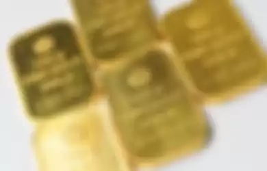 Emas Antam kepingan 100 gram