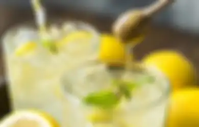 Tak Ada Salahnya Coba Minum Air Madu dan Lemon Hangat saat Perut Kosong, 6 Manfaat Ini Akan Dirasakan Tubuh