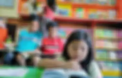 Tak Melalu Soal Belajar dan Les, Ini yang Perlu Orangtua Ajarkan Agar Anaknya Tumbuh Cerdas