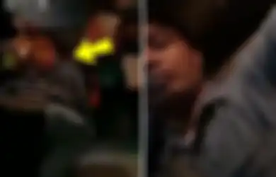 'Viral' Video Penumpang Taksi Online Kesurupan Minta Diturunkan, Berikut Kisahnya