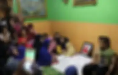 Istri Ustaz Nur Maulana Meninggal Karena Kanker Usus: Awas, Makanan Sepele Ini Bisa Picu Kanker Usus