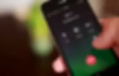 Kisah Lucu Orang yang Telepon Darurat 911: Tanyakan PR hingga Dapat Telepon dari Astronot  di Luar Angkasa