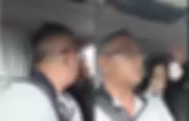 Insiden antara pengemudi Go-Jek di Singapura dan penumpangnya. 