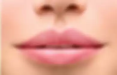 [Ilustrasi kedutan di bibir] Arti mitos kedutan di bibir kanan bawah, pertanda baik?