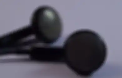 Kasus Remaja Meninggal Karena Sering Main Game Gunakan Headset: Ini Bahaya Terlalu Sering Gunakan Headset, Salah Satunya Stroke Telinga