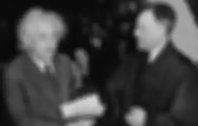 Setelah Tercecer 80 Tahun, Catatan Teori Einstein Ditemukan Kembali