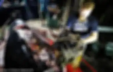 Seekor Paus Mati, di Dalam Perutnya Ditemukan 40 Kg Kantong Plastik yang Membuatnya Dehidrasi dan Kelaparan hingga Mati