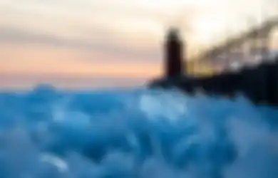 Danau Beku Michigan Pecah Menjadi Berkeping-keping, Inilah Potret Keindahannya