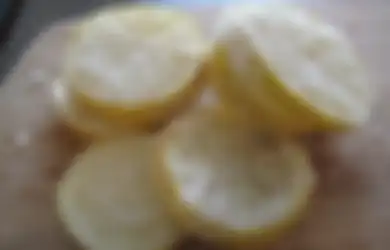 Mengonsumsi lemon beku