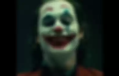 Joaquin Phoenix sebagai Joker