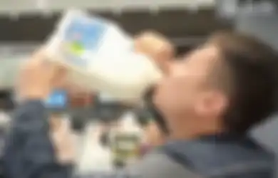 Ada Larangan Bawa Cairan Lebih dari 500 Mililiter di Bandara, Turis Ini Nekat Menggenak 2,5 Liter Susu