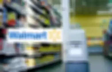 Robot pencatat ketersediaan stok barang di Walmart